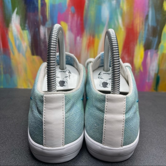 Nike Plaid Low Capri Sneakers - Picture 4 of 7